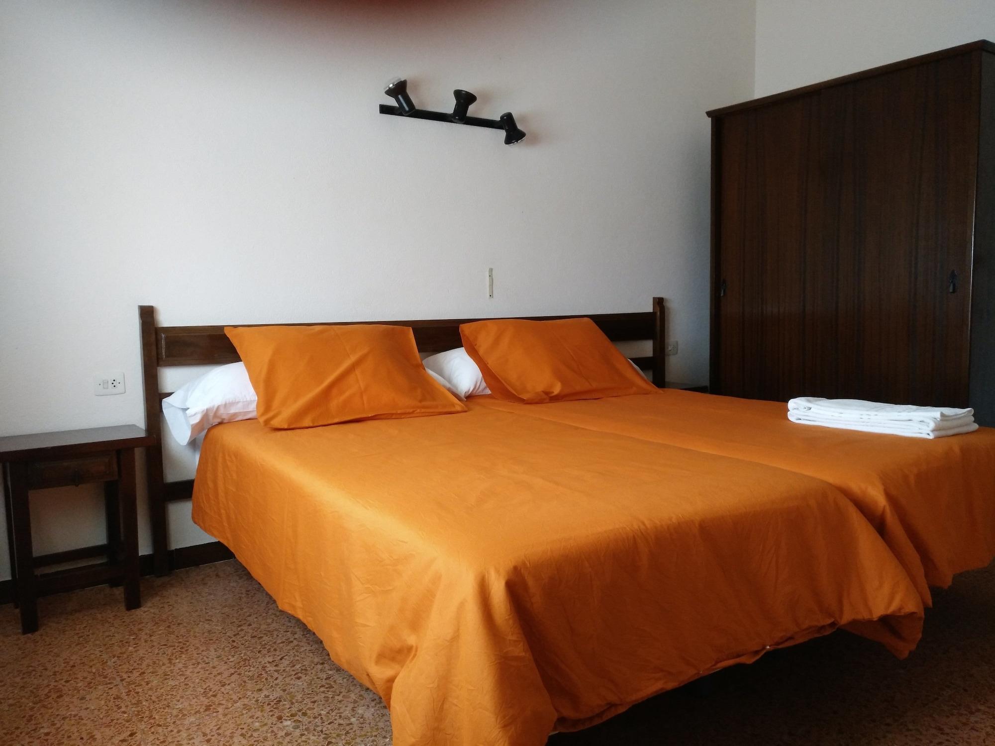 Hostal L'Esplai Viladamat Exterior photo
